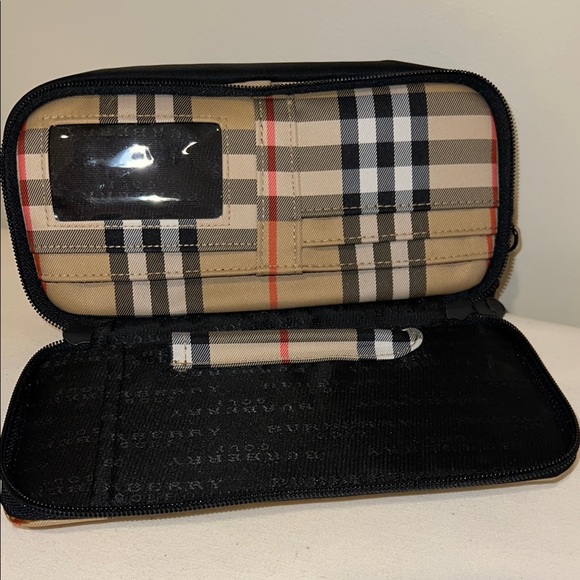 Plaid Wristlet with Golf Tee Holder - Picture 4 of 6